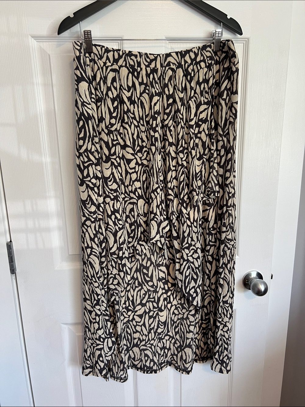 Black and Cream Printed Women's Skirt